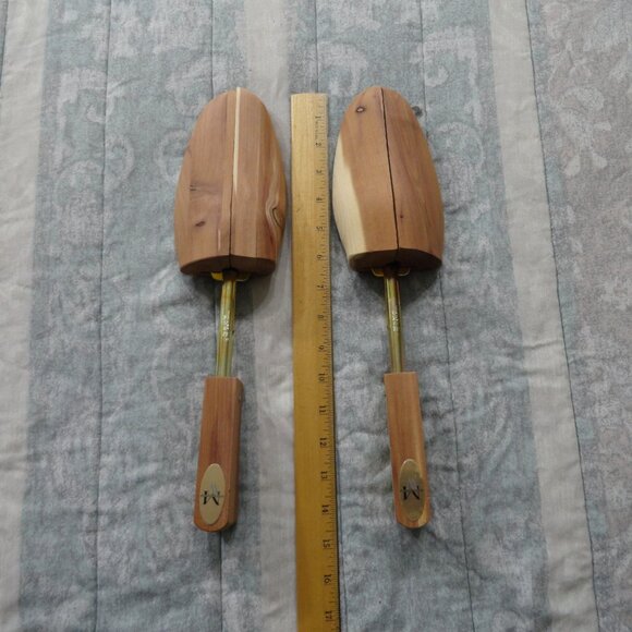Men's Warehouse, Shoe Tree's, Cedar - Picture 7 of 9